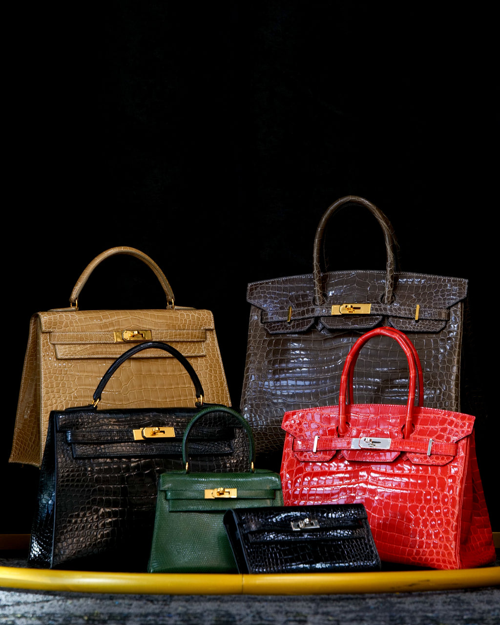 Choosing the Perfect Hermès Crocodile Bag: Black, Red or Etoupe – A Guide to Timeless Investment Colors