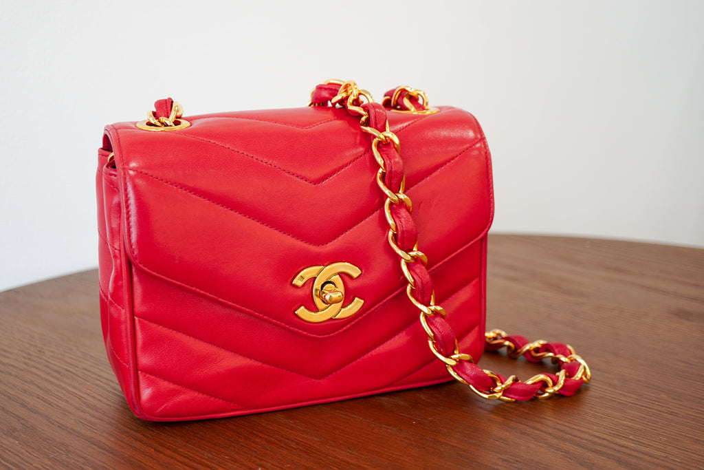 The Chanel Chevron: Why the V-Stitch Bag is the Ultimate Modern Luxury Statement