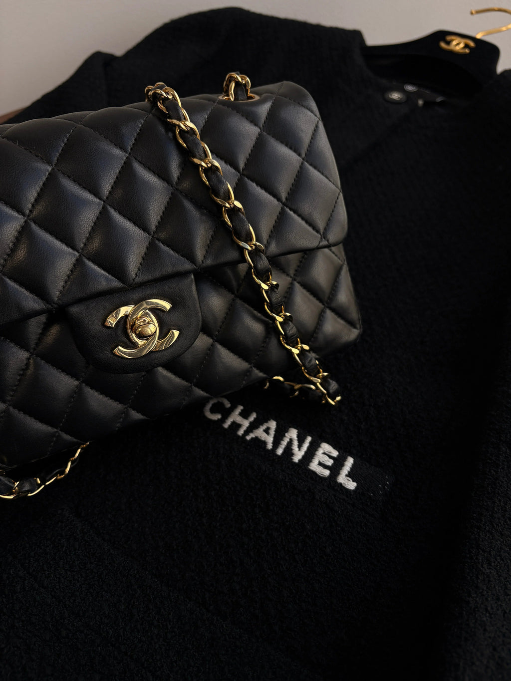 Chanel Jacket × Chanel Bag: Three Iconic OOTD Styles - PURPOSE