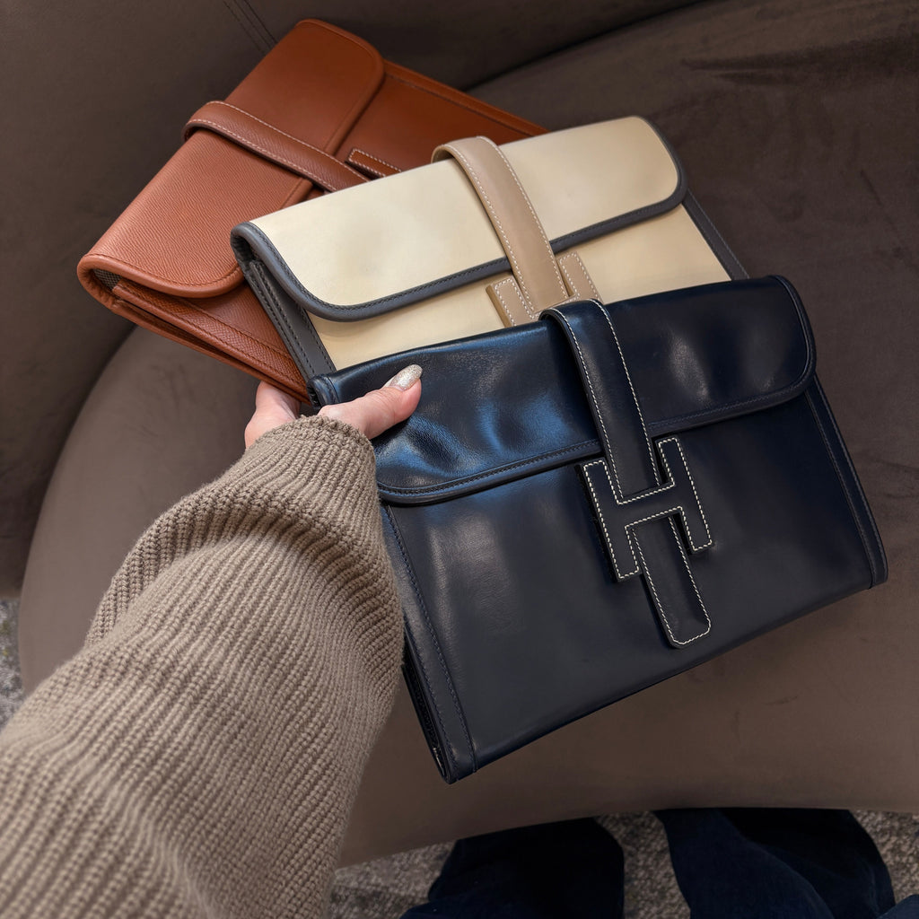 Hermès Jige Clutch – Understated Power in Iconic Leather