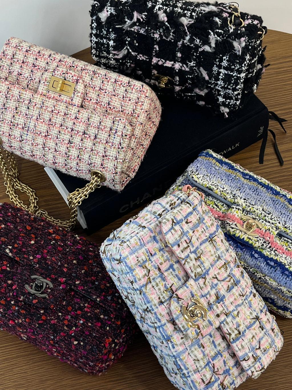 CHANEL Tweed Chain Shoulder Bag