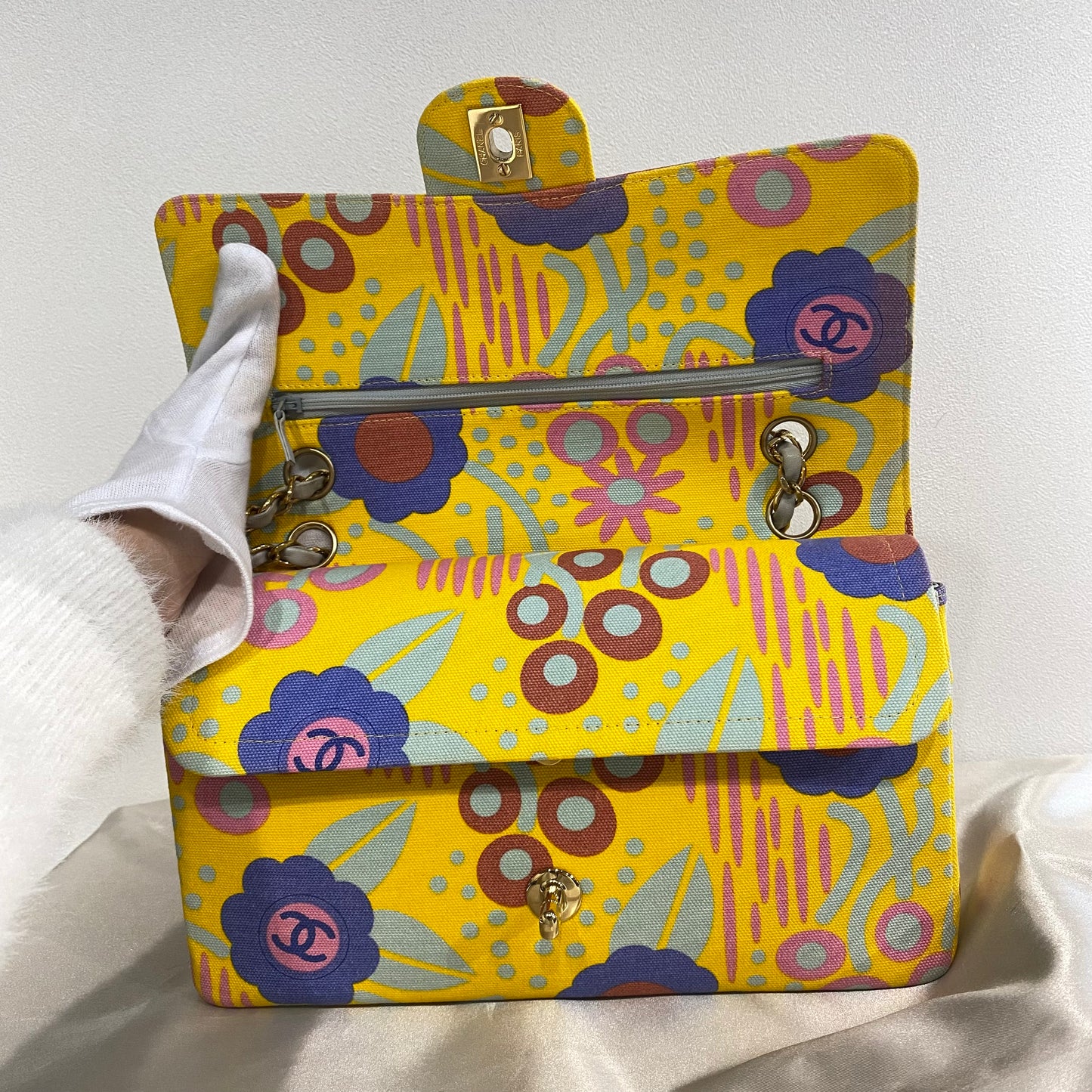 CHANEL VINTAGE CLASSIC FLAP MEDIUM CHAIN SHOULDER BAG FLOWER PRINT YELLOW LIGHTBLUE CANVAS 90215300