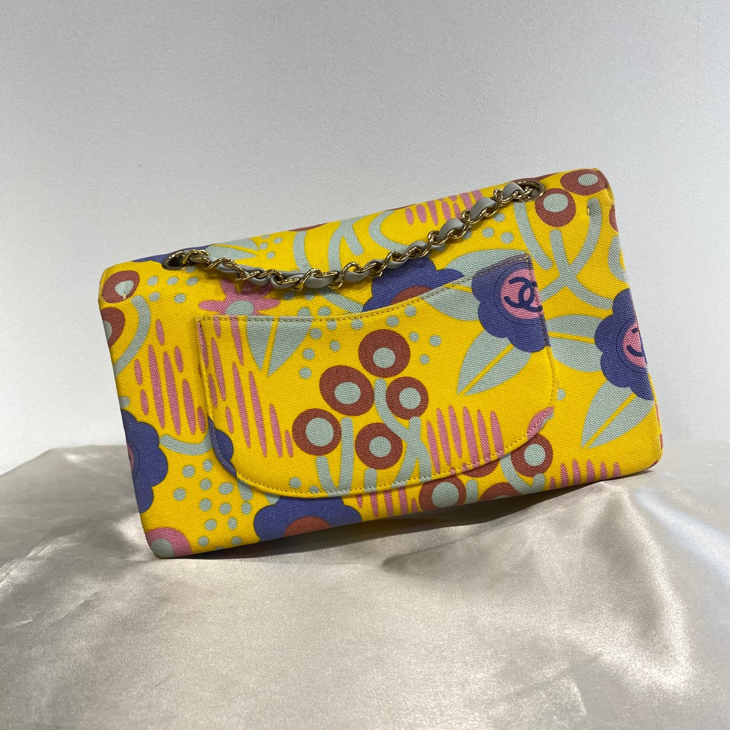 CHANEL VINTAGE CLASSIC FLAP MEDIUM CHAIN SHOULDER BAG FLOWER PRINT YELLOW LIGHTBLUE CANVAS 90215300