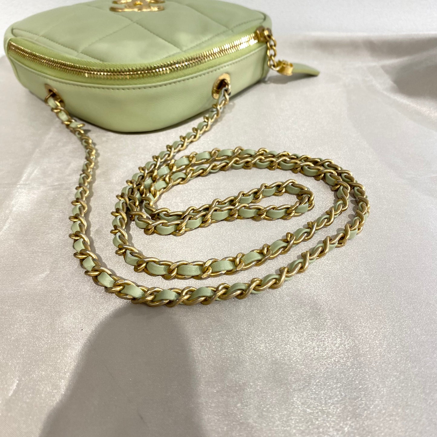 CHANEL RHOMBUS CHAIN SHOULDER BAG GREEN LAMB SKIN 90213930
