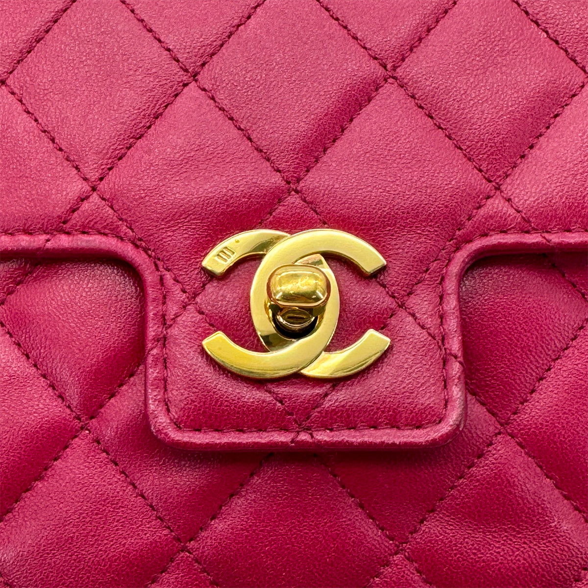 CHANEL VINTAGE HAND BAG PINK LAMB SKIN 90185101