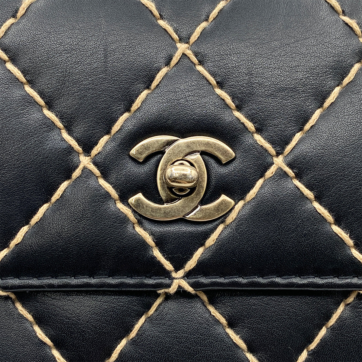 CHANEL VINTAGE WILD STITCH CHAIN SHOULDER BAG BLACK LAMB SKIN 90193508