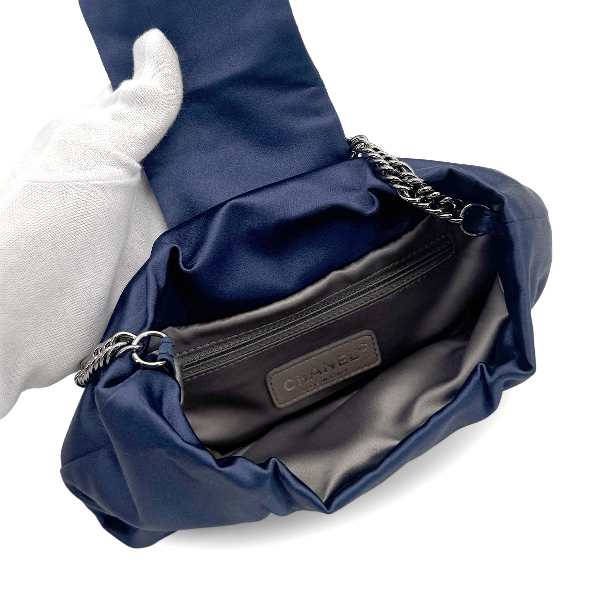 CHANEL VINTAGE 2.55 RIBBON CHAIN SHOULDER BAG NAVY SATIN 90197085