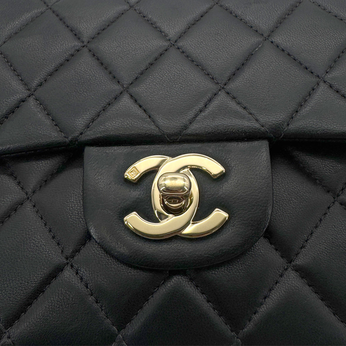 CHANEL VINTAGE CLASSIC FLAP MEDIUM CHAIN SHOULDER BAG BLACK LAMB SKIN 90207743