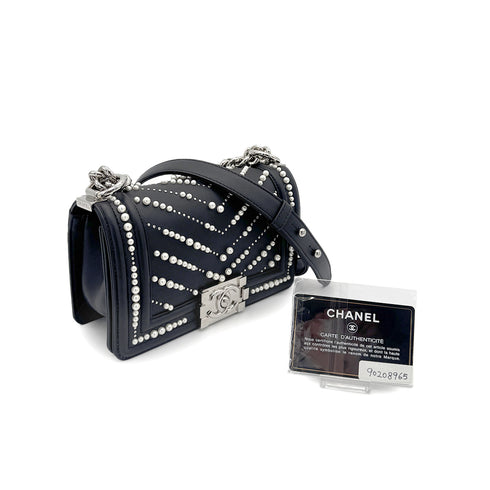 CHANEL PEARL BOYCHANEL SMALL CHAIN SHOULDER BAG BLACK LEATHER 90208965 - PURPOSE