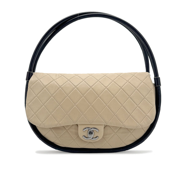 CHANEL HULA HOOP CROSS HAND BAG BEIGE BLACK LAMB SKIN 90208969 - PURPOSE