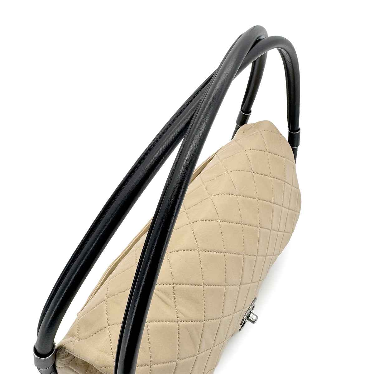 CHANEL HULA HOOP CROSS HAND BAG BEIGE BLACK LAMB SKIN 90208969