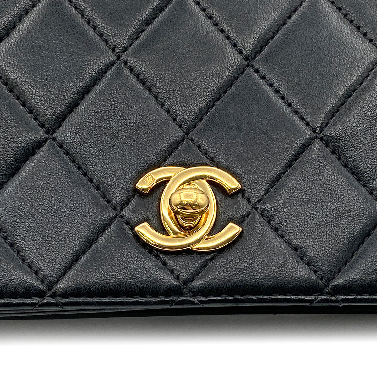 CHANEL VINTAGE FULL FLAP TURN LOCK CHAIN SHOULDER BAG BLACK LAMB SKIN 90209223