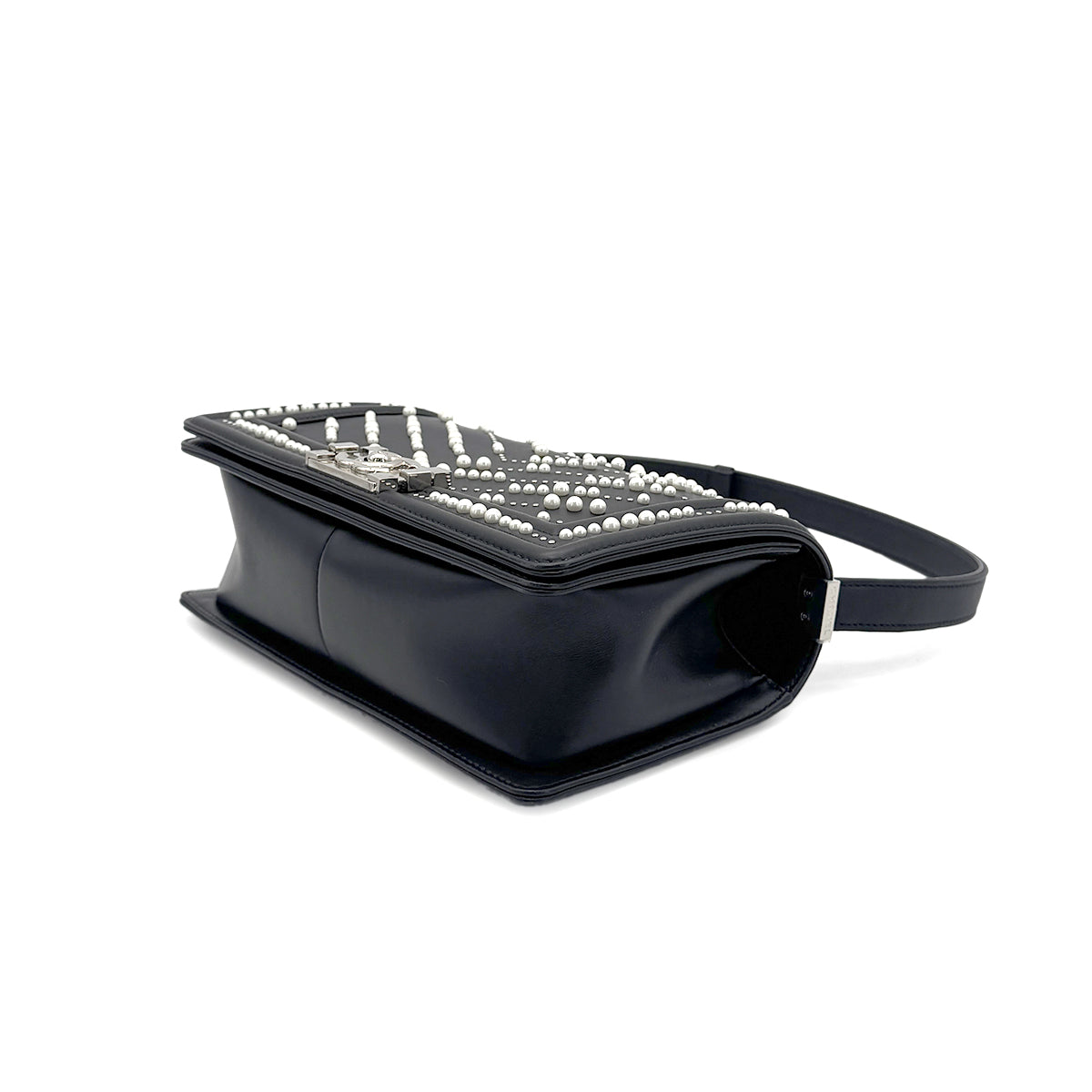 CHANEL PEARL BOYCHANEL MEDIUM CHAIN SHOULDER BAG BLACK LEATHER 90210965