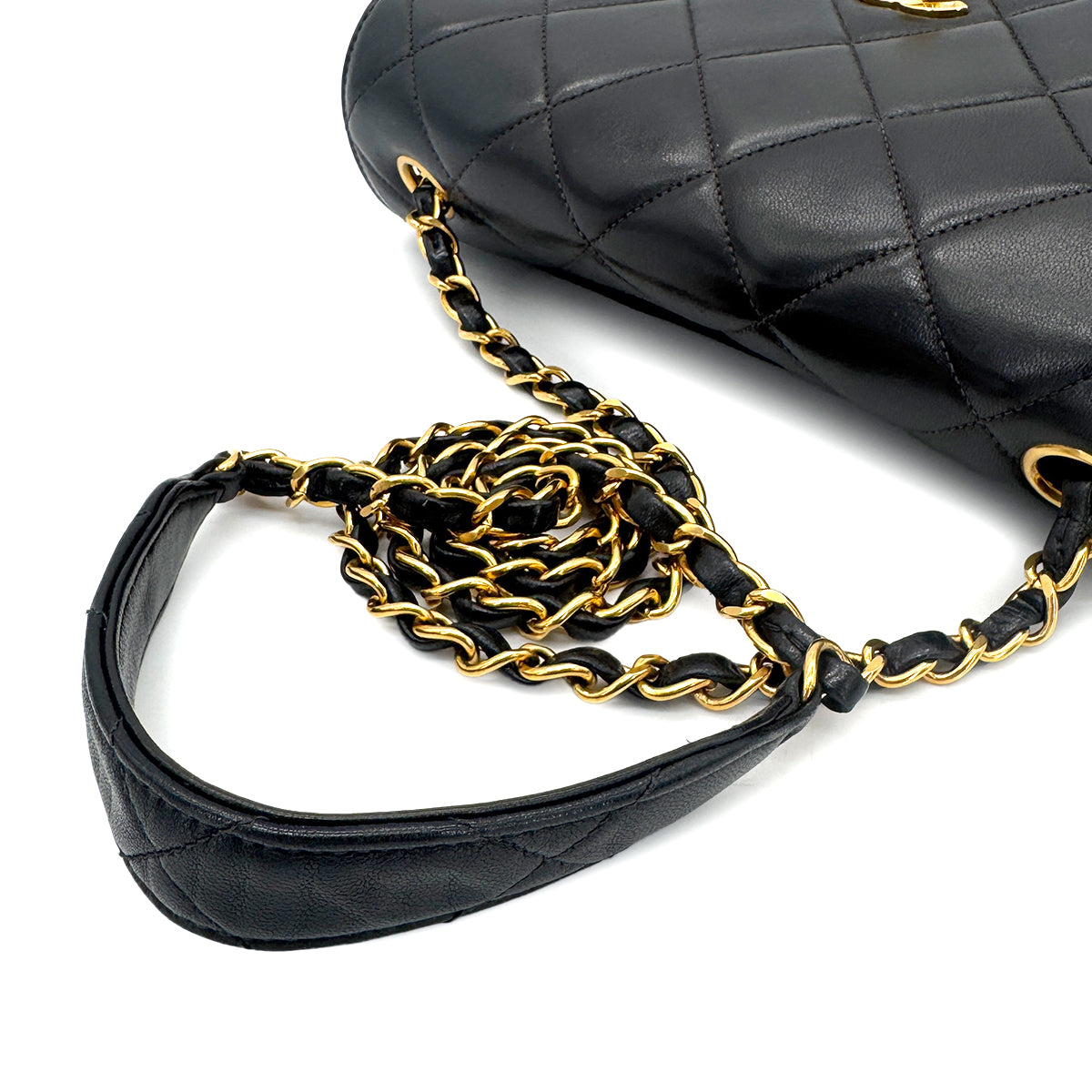 CHANEL VINTAGE MATELASSE CHAIN SHOULDER BAG BLACK LAMB SKIN 90215296