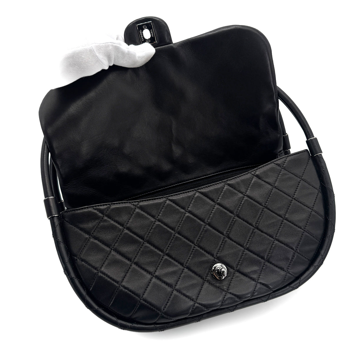 CHANEL HULA HOOP CROSS HAND BAG BLACK LAMB SKIN 90219238