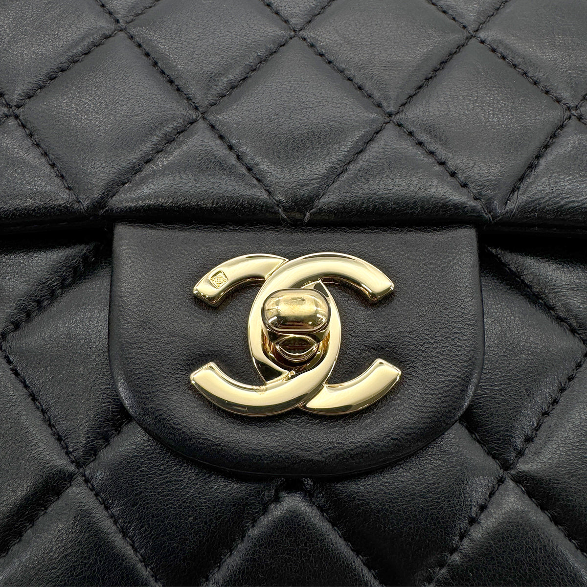 CHANEL VINTAGE CLASSIC FLAP MEDIUM CHAIN SHOULDER BAG BLACK LAMB SKIN 90221257