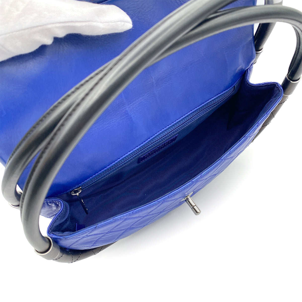CHANEL HULA HOOP CROSS HAND BAG BLUE BLACK LAMB SKIN 90223218