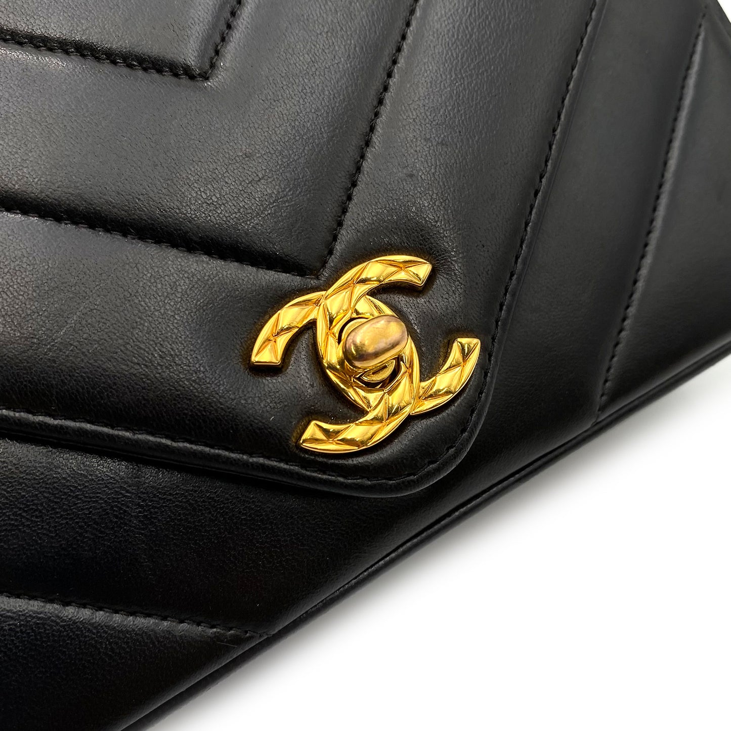 CHANEL VINTAGE CHEVRON BIJOU CHAIN SHOULDER BAG BLACK LAMB SKIN 902226793