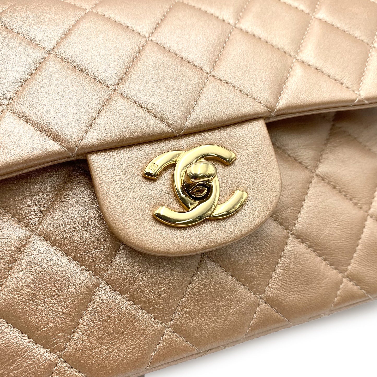 CHANEL VINTAGE CLASSIC FLAP SMALL CHAIN SHOULDER BAG CHAMPAGNE PINKGOLD LAMB SKIN 90227577