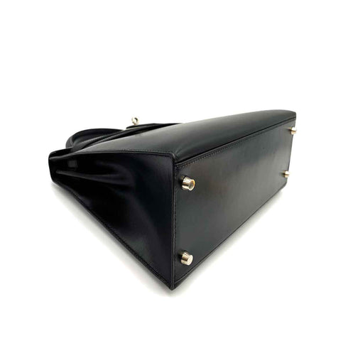 HERMES KELLY 28 SELLIER GUILLOCHE BLACK BOXCALF HAND SHOULDER BAG ▢G 90231896 - PURPOSE