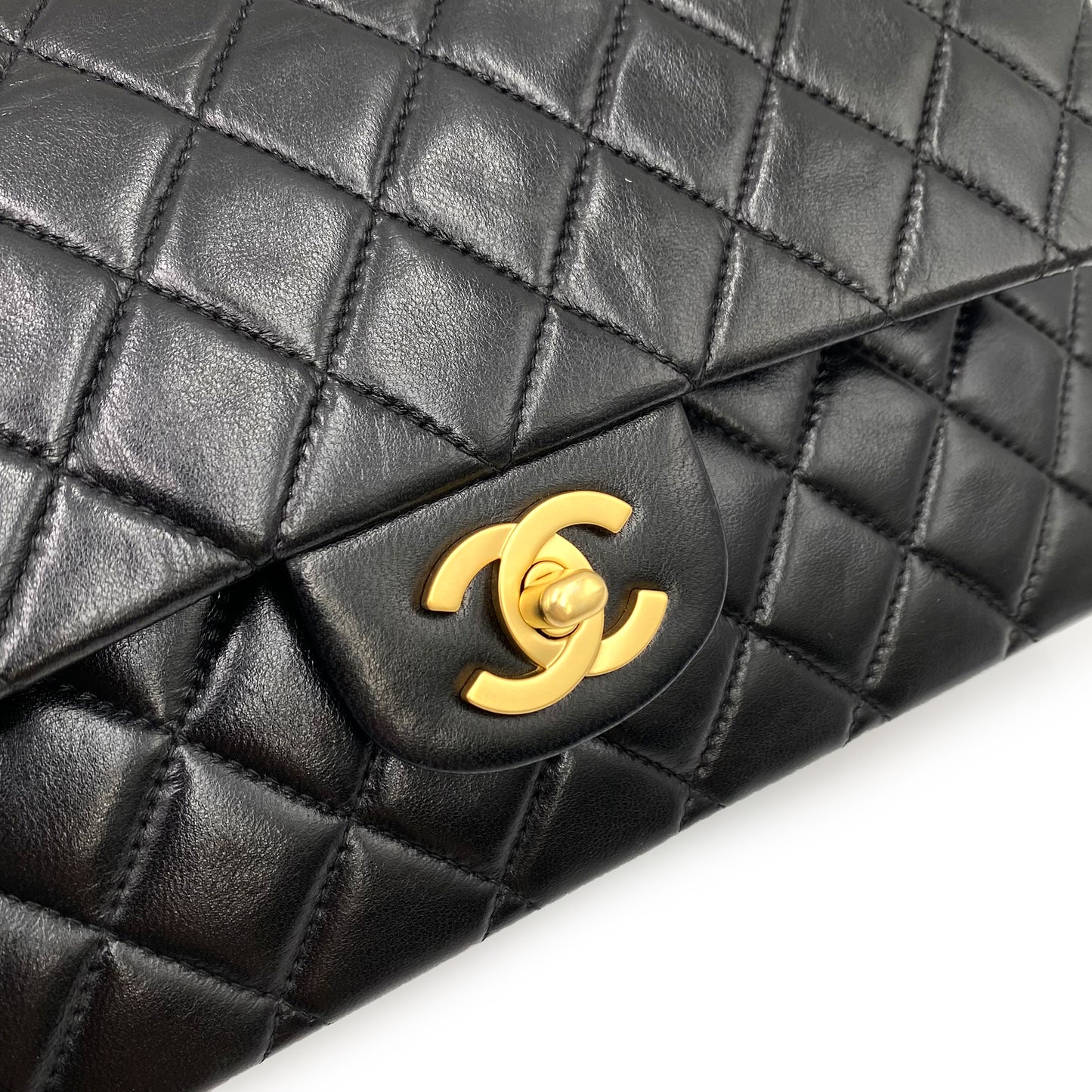 CHANEL VINTAGE CLASSIC FLAP MEDIUM CHAIN SHOULDER BAG BLACK BLUE LAMB SKIN 90232178