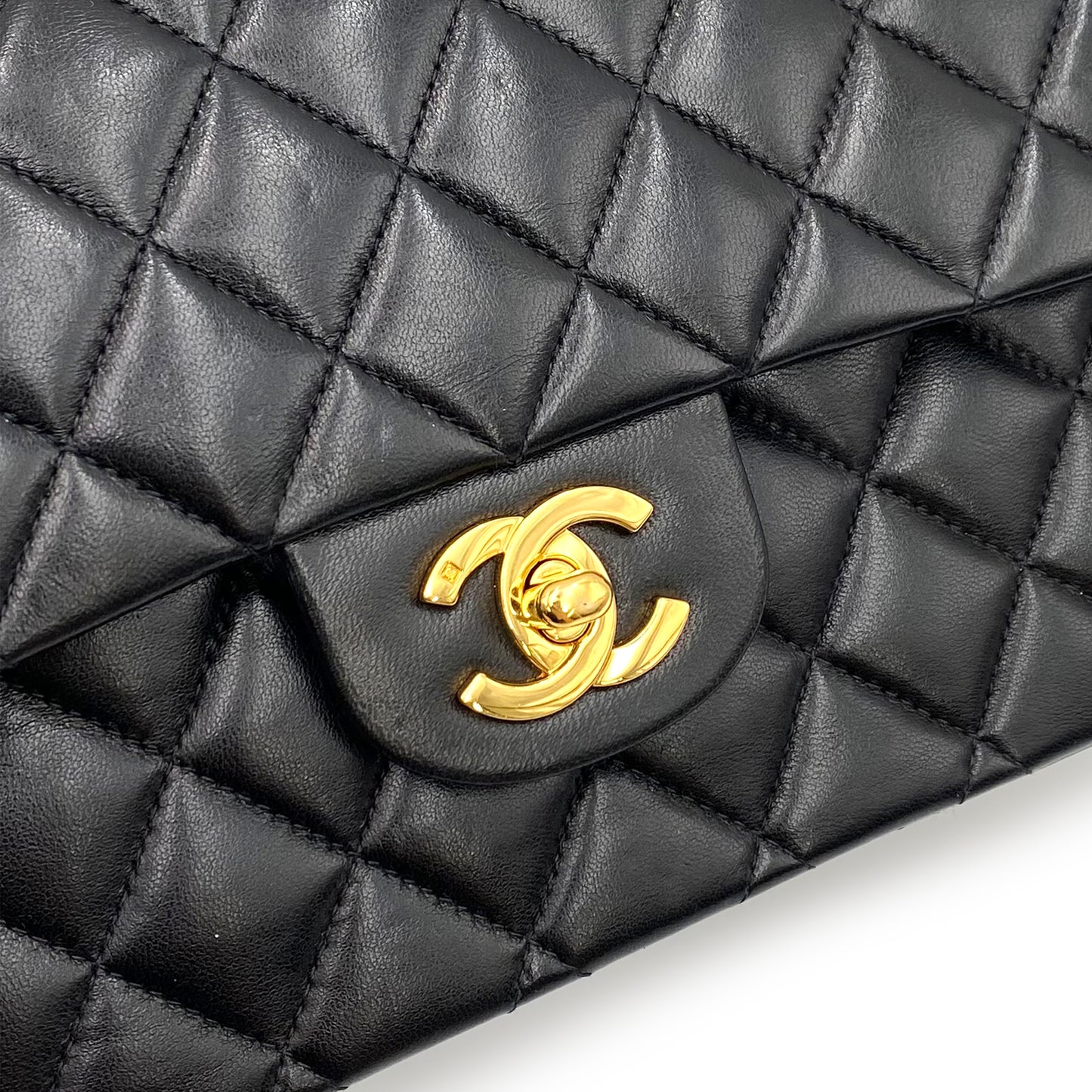 CHANEL VINTAGE CLASSIC FLAP MEDIUM CHAIN SHOULDER BAG BLACK LAMB SKIN 90233728