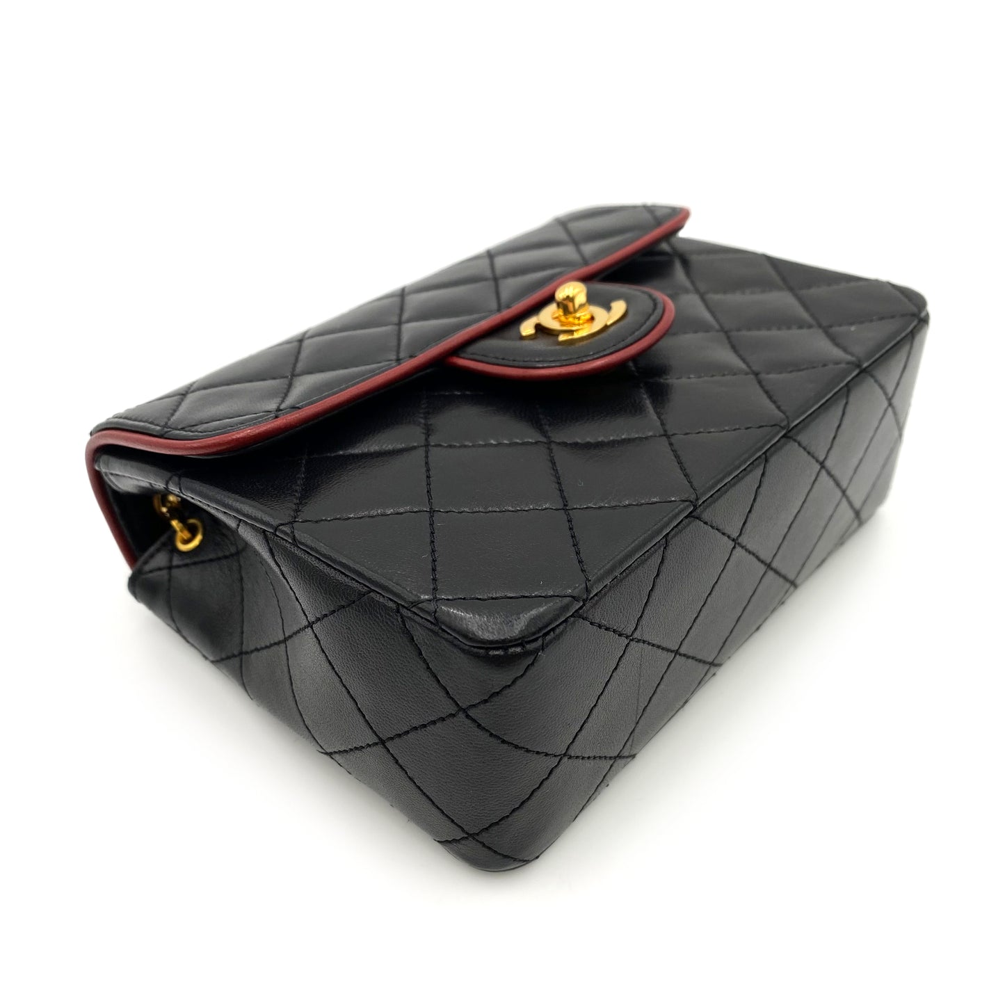 CHANEL VINTAGE MINI SQUARE 17 CHAIN SHOULDER BAG BYCOLOR BLACK RED LAMB SKIN 90235981