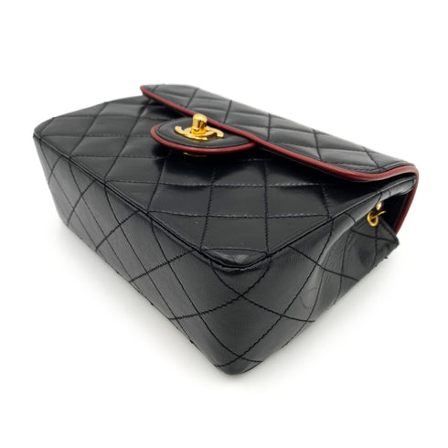 CHANEL VINTAGE MINI SQUARE 17 CHAIN SHOULDER BAG BYCOLOR BLACK RED LAMB SKIN 90235981 - PURPOSE