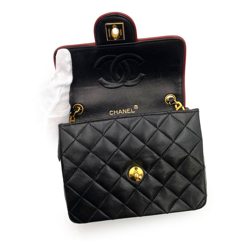 CHANEL VINTAGE MINI SQUARE 17 CHAIN SHOULDER BAG BYCOLOR BLACK RED LAMB SKIN 90235981 - PURPOSE
