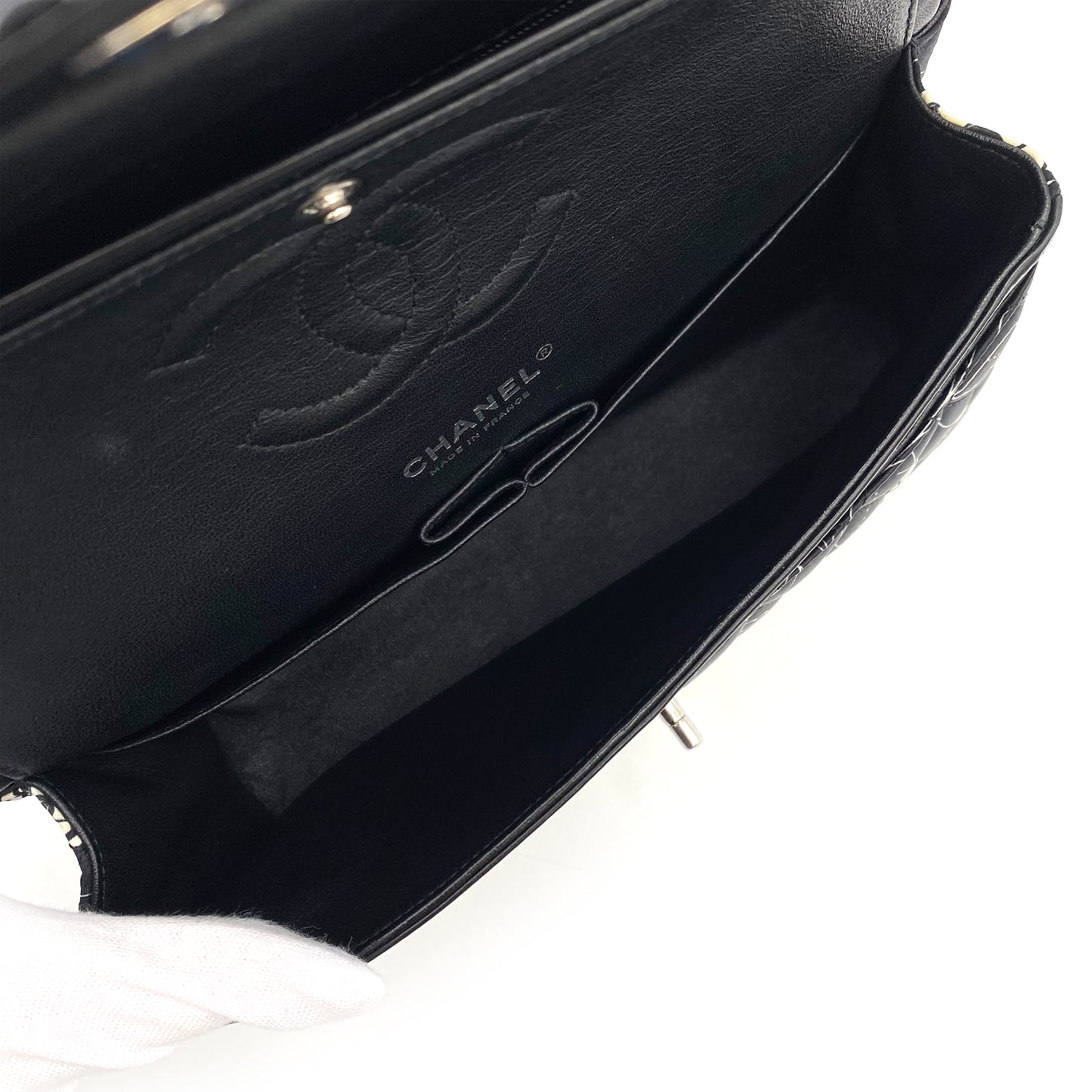 CHANEL AIRLINE CLASSIC FLAP MEDIUM CHAIN SHOULDER BAG BLACK WHITE SATIN 90237321