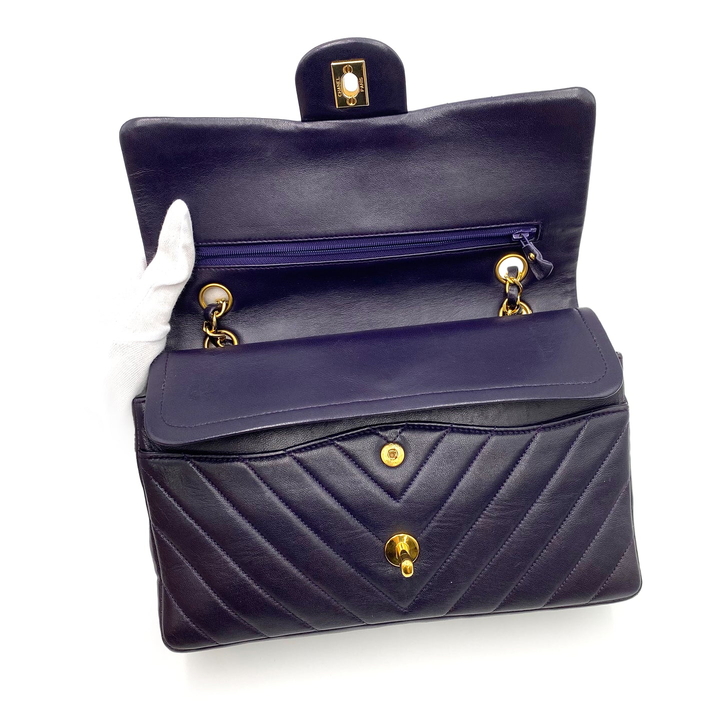 CHANEL VINTAGE CHEVRON DOUBLE FLAP CHAIN SHOULDER BAG PURPLE LAMB SKIN 90238527