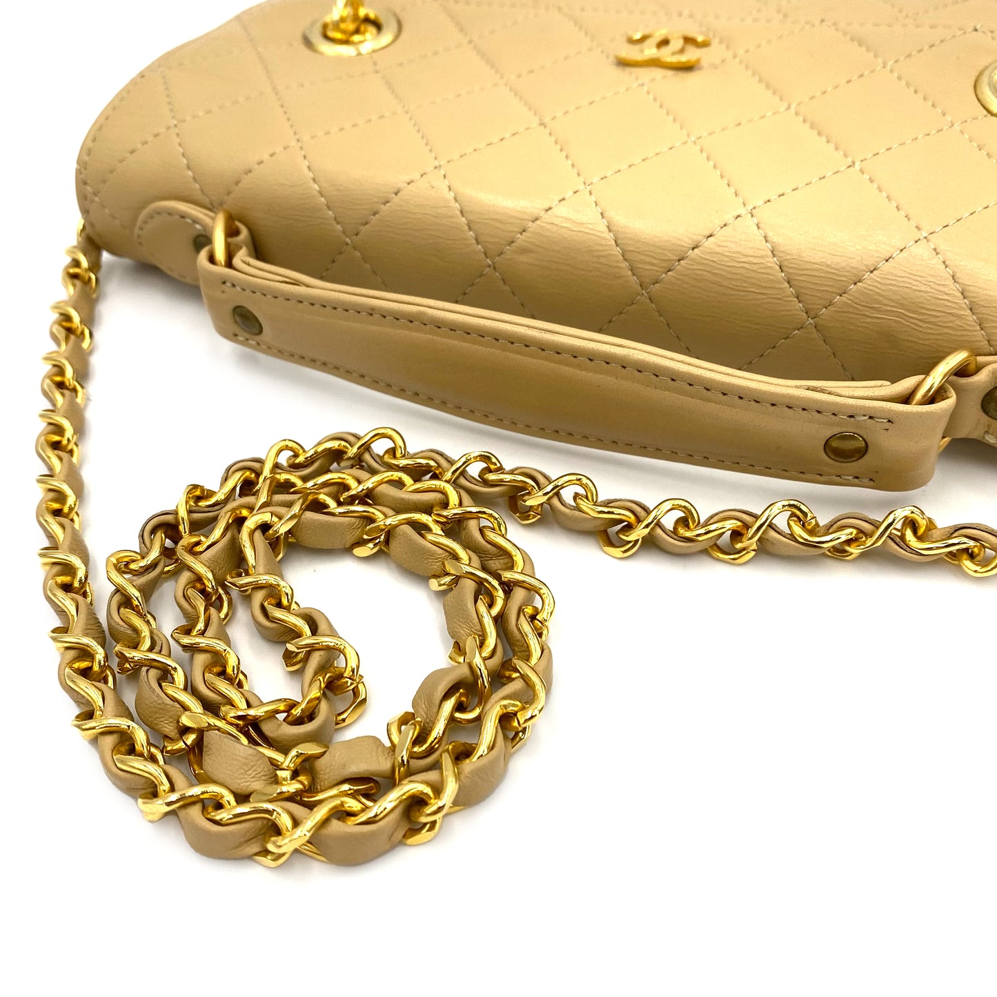 CHANEL VINTAGE DOUBLE TURN LOCK CHAIN SHOULDER BAG BEIGE LAMB SKIN 90240961