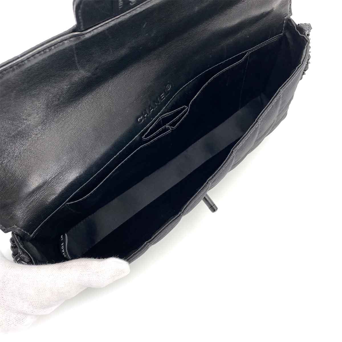 CHANEL VINTAGE NEW TRAVEL LINE EAST WEST CHOCOLATE BAR CHAIN SHOULDER BAG BLACK NYLON 90241297