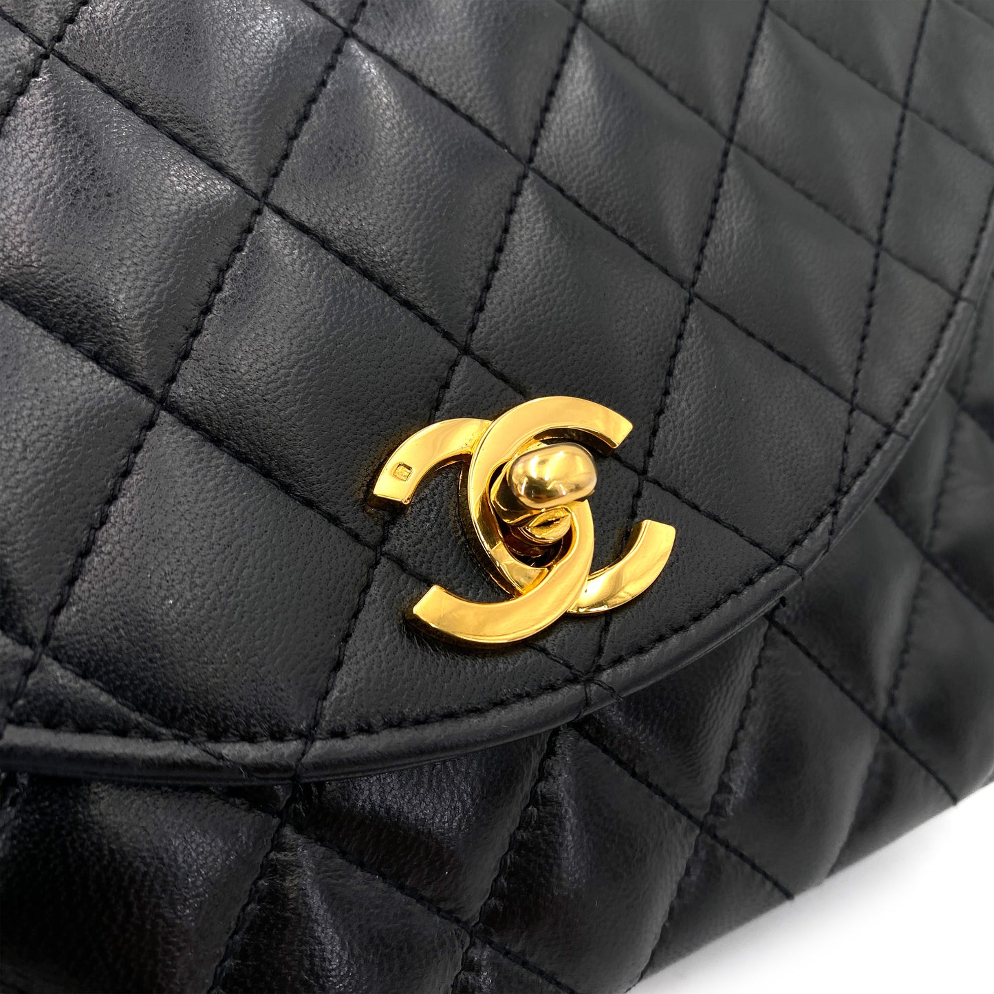 CHANEL VINTAGE HALF MOON CHAIN SHOULDER BAG BLACK LAMB SKIN 90241650