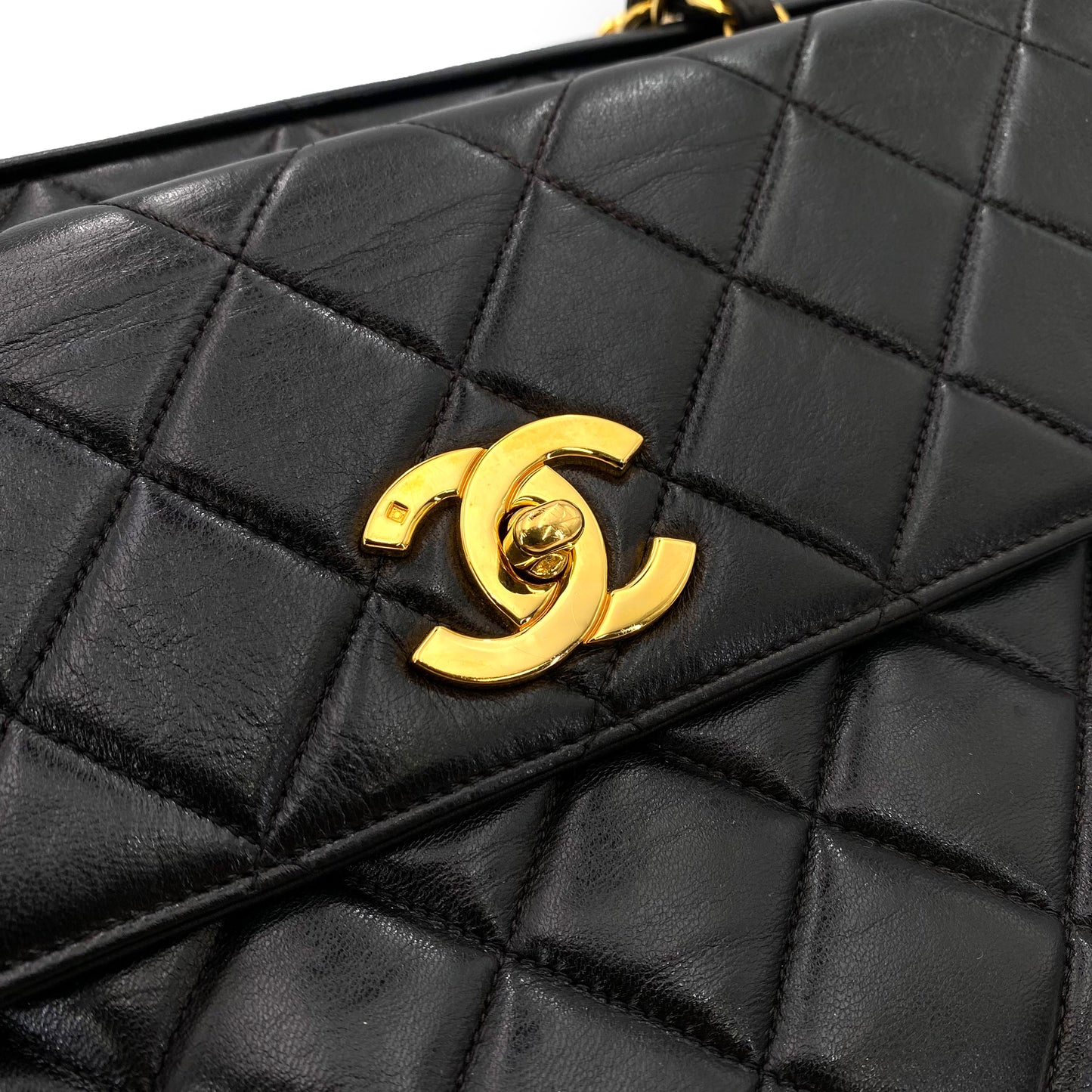 CHANEL VINTAGE MATELASSE CHAIN TOTE BAG BLACK LAMB SKIN 90241701