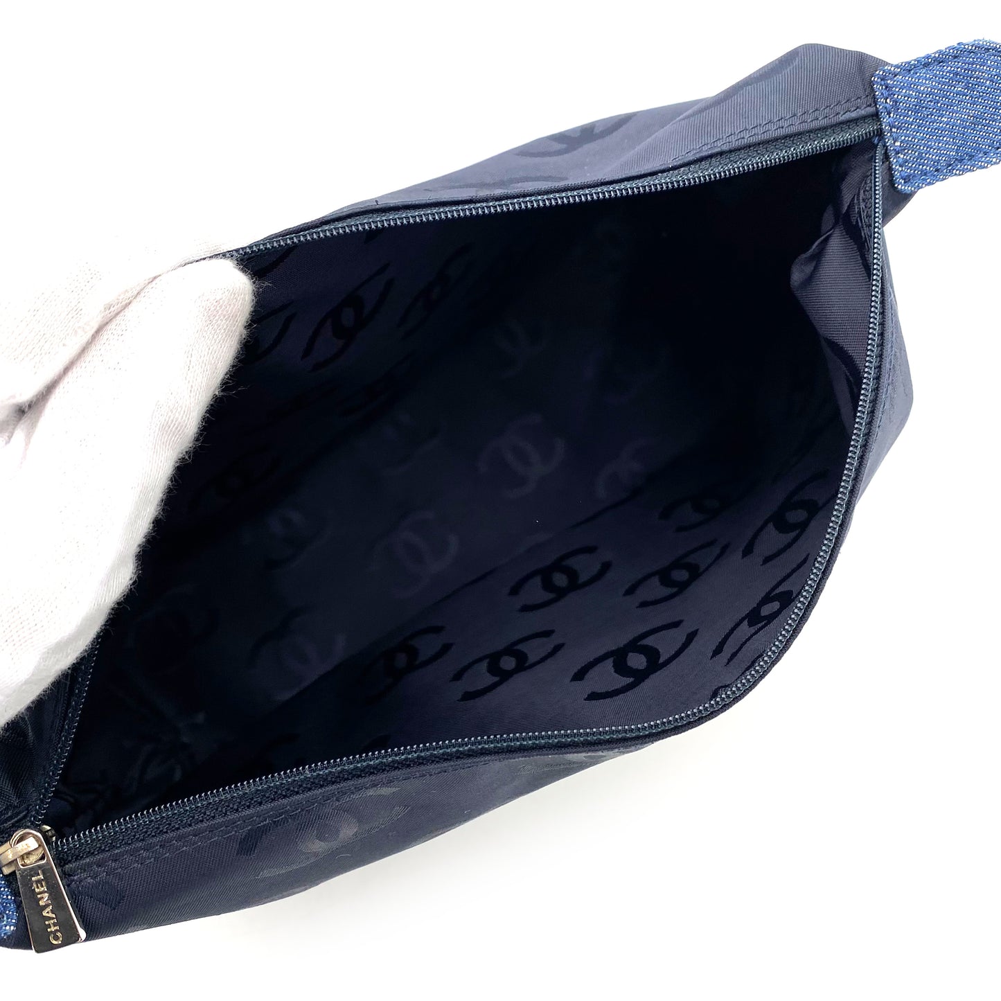 CHANEL VINTAGE CLEAR CHAIN TOTE BAG BLUE DENIM 90241716