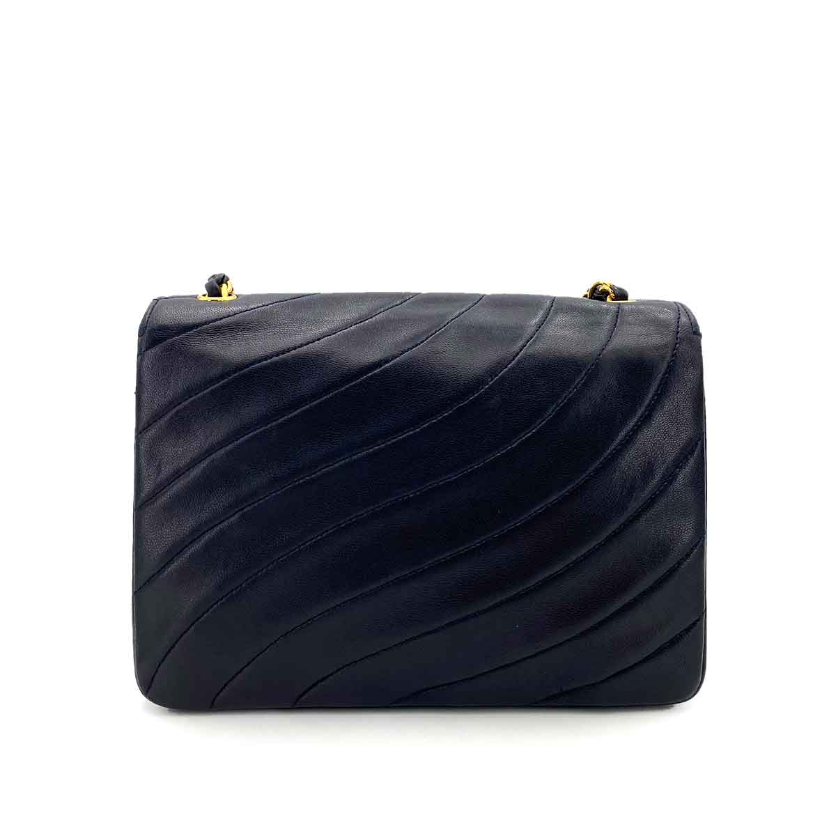 CHANEL VINTAGE TYPHOON CHAIN SHOULDER BAG NAVY LAMB SKIN 90241763
