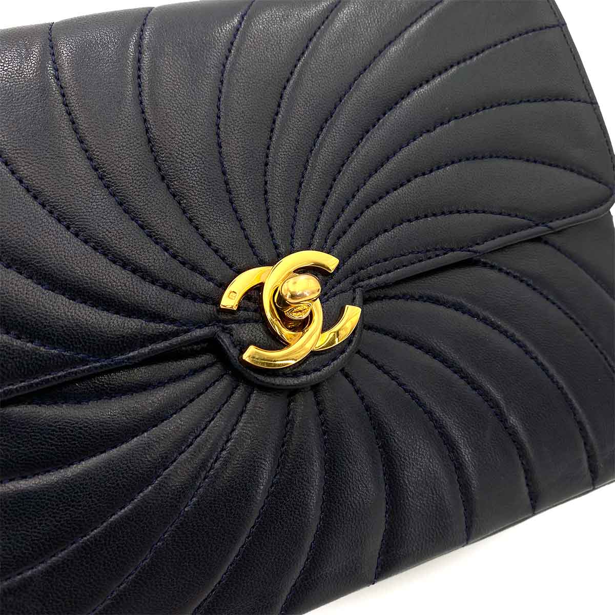 CHANEL VINTAGE TYPHOON CHAIN SHOULDER BAG NAVY LAMB SKIN 90241763