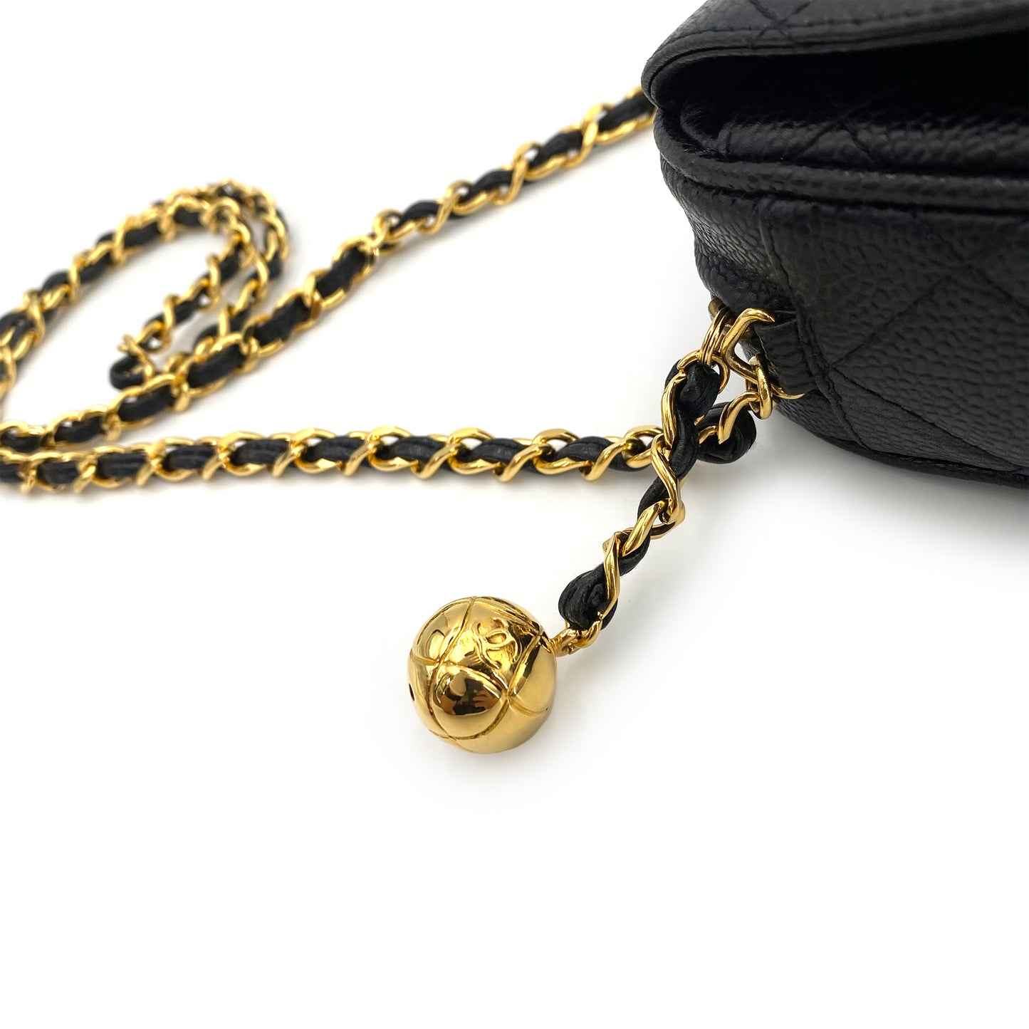 CHANEL VINTAGE MATELASSE CHAIN SHOULDER BAG BLACK CAVIAR SKIN 90242118