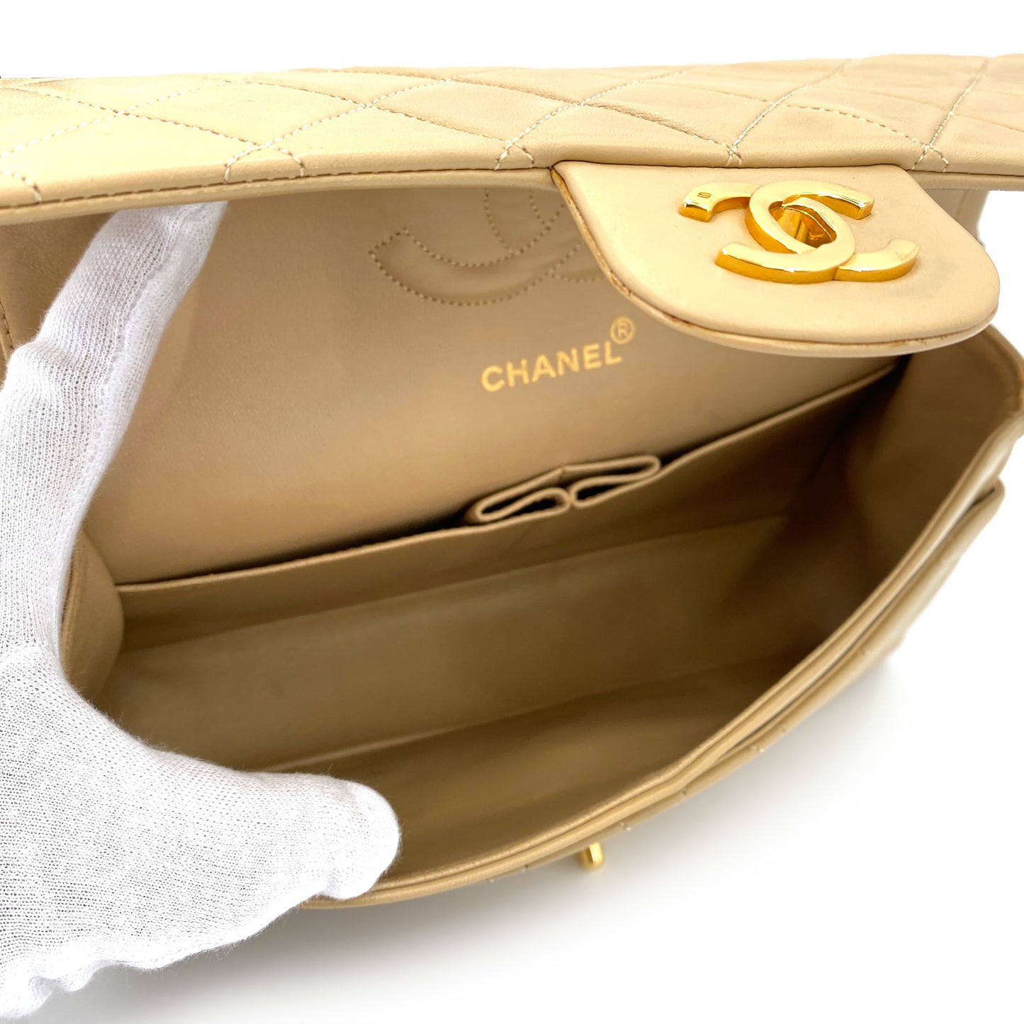 CHANEL VINTAGE CLASSIC FLAP MEDIUM CHAIN SHOULDER BAG BEIGE LAMB SKIN 90242660