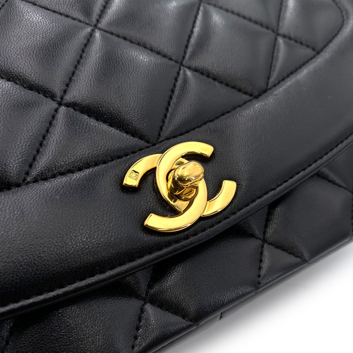 CHANEL VINTAGE DIANA MEDIUM CHAIN SHOULDER BAG BLACK LAMB SKIN 90242946
