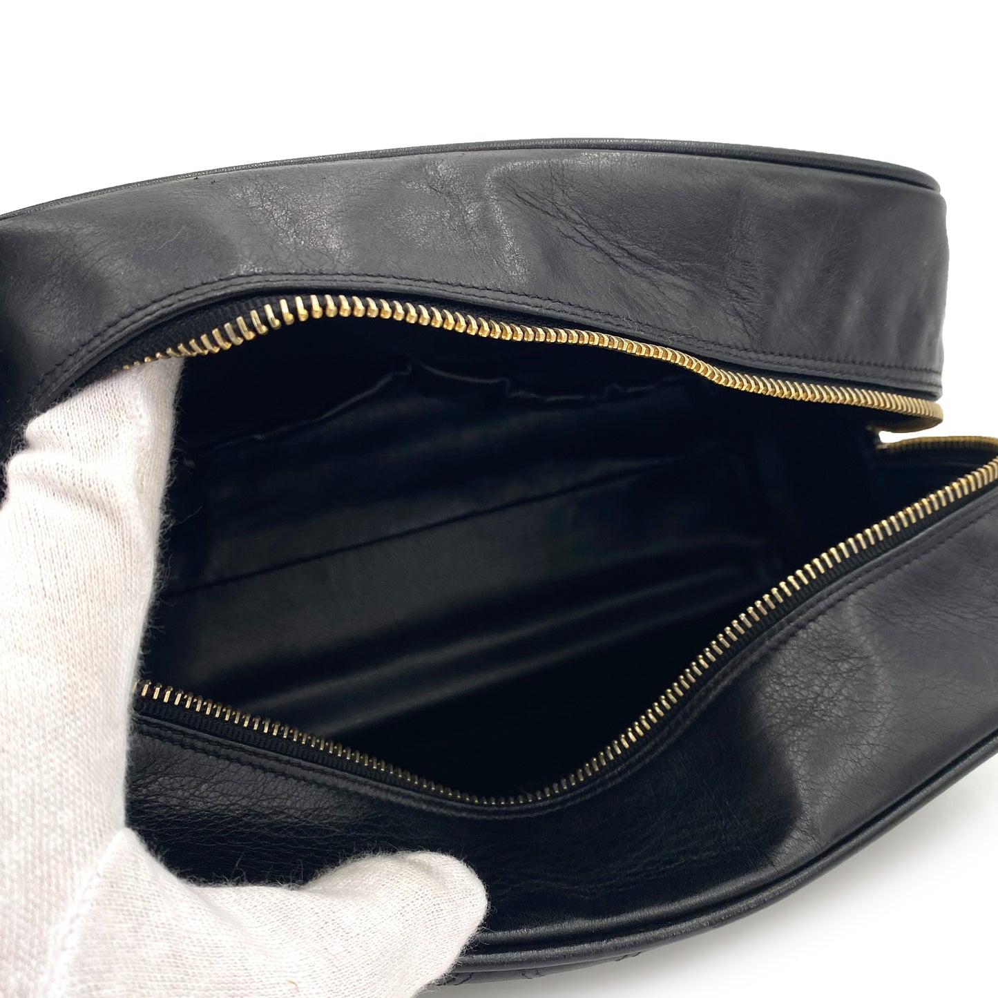 CHANEL VINTAGE BICOLORE POUCH BLACK LAMB SKIN 90242953