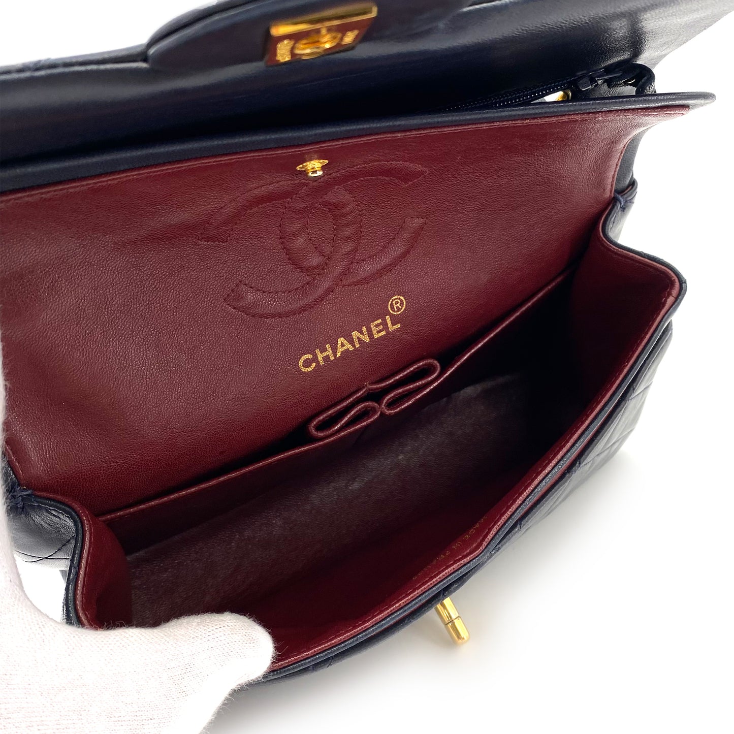 CHANEL VINTAGE CLASSIC FLAP SMALL CHAIN SHOULDER BAG NAVY LAMB SKIN 90242961