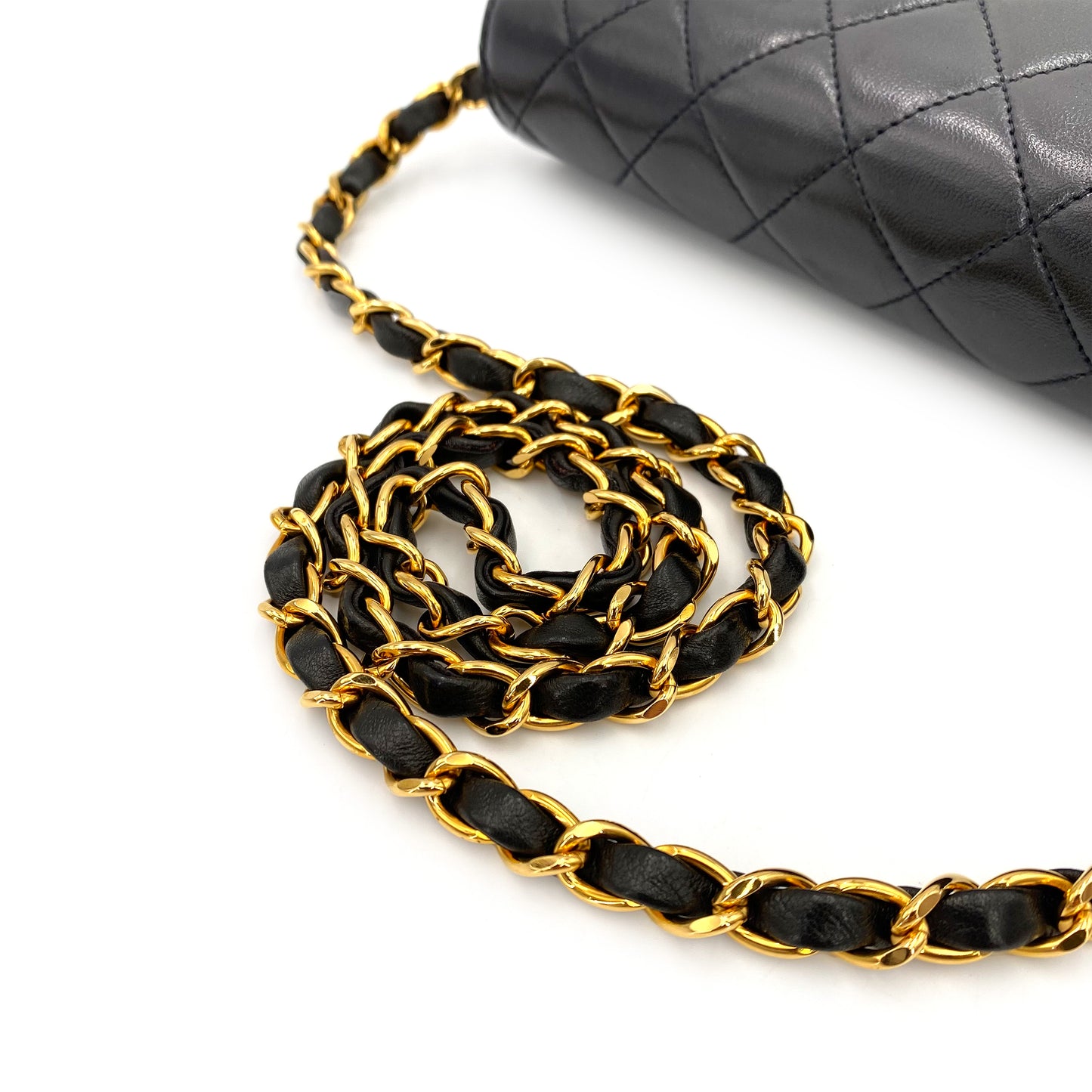 CHANEL VINTAGE MATELASSE PUSH LOCK CHAIN SHOULDER BAG BLACK LAMB SKIN 90242967