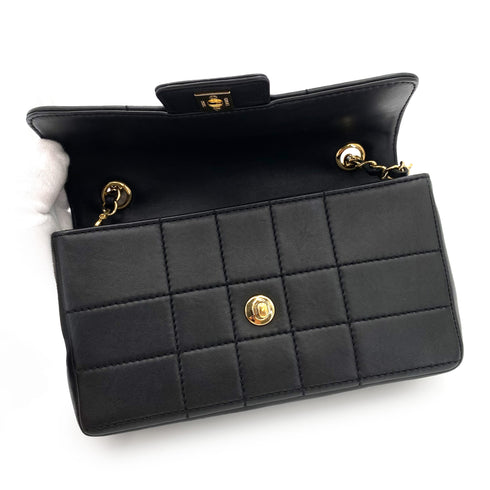 CHANEL VINTAGE CHOCOLATE BAR CHAIN SHOULDER BAG BLACK LAMB SKIN 90242972 - PURPOSE