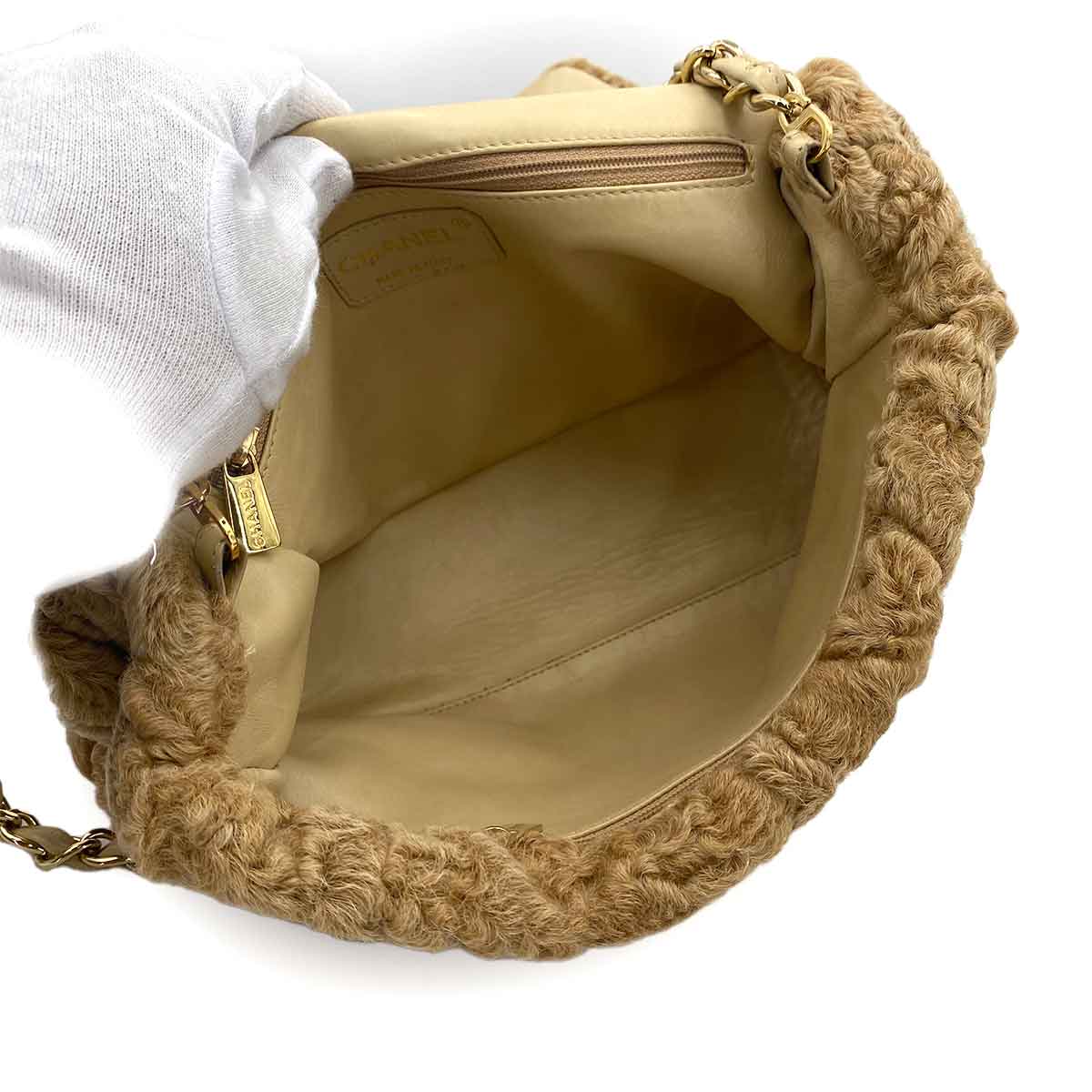 CHANEL VINTAGE CHAIN SHOULDER BAG BEIGE FUR 90242665