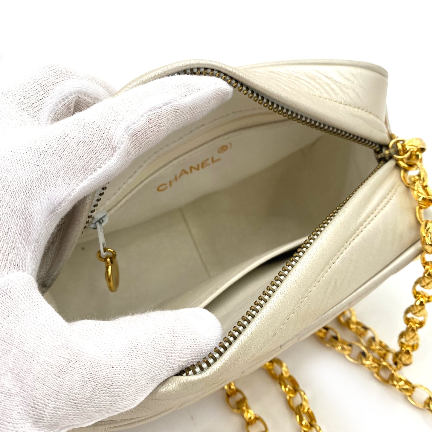 CHANEL VINTAGE BIJOU CHAIN SHOULDER BAG CHAMPAGNE GOLD LAMB SKIN 90243199
