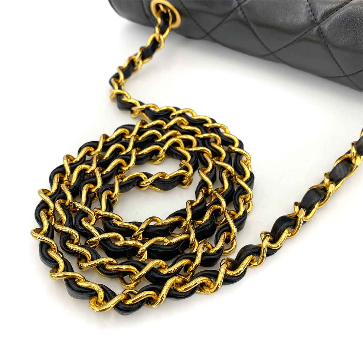 CHANEL VINTAGE MATELASSE CHAIN SHOULDER BAG BLACK LAMB SKIN 90243206