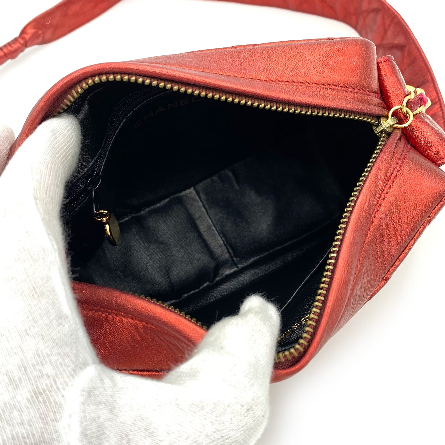 CHANEL VINTAGE MATELASSE FRINGE SHOULDER BAG METALLIC RED LAMB SKIN 90243230