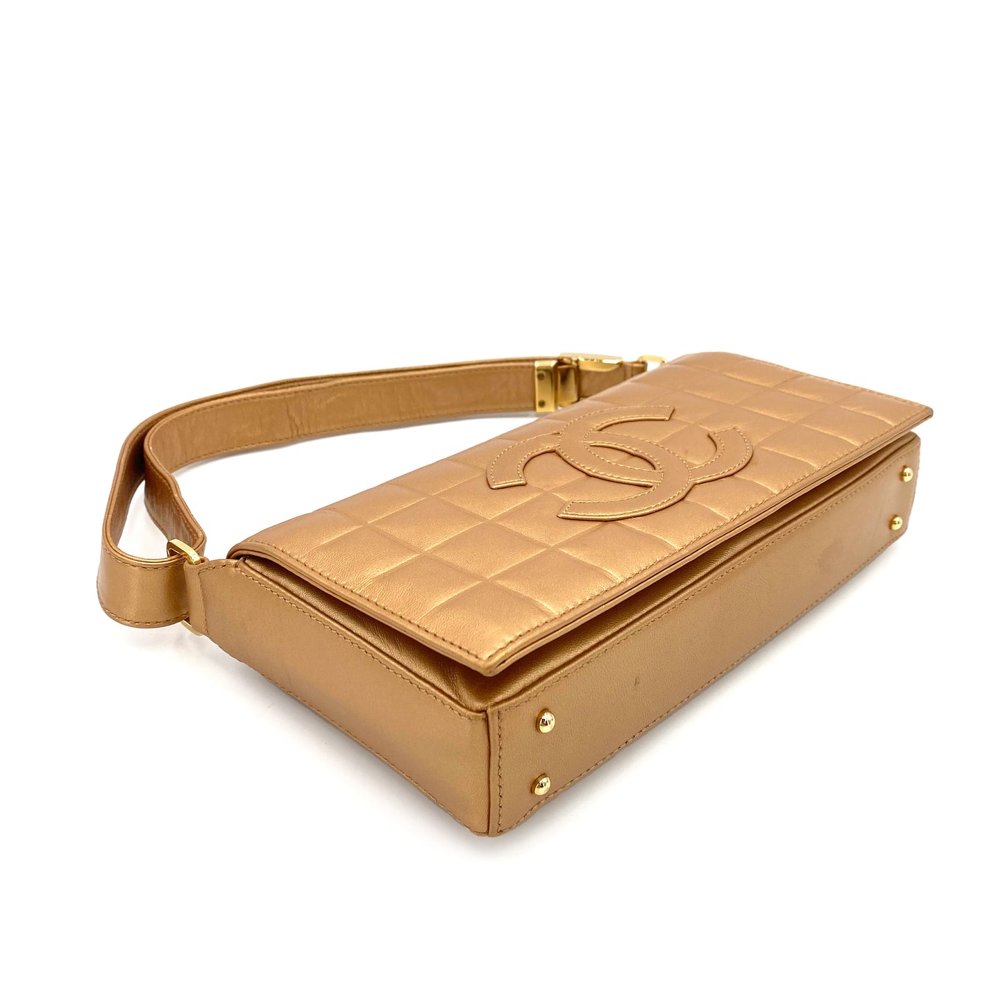 CHANEL VINTAGE CHOCOLATE BAR SHOULDER BAG CHAMPANGNE GOLD LAMB SKIN 90243237